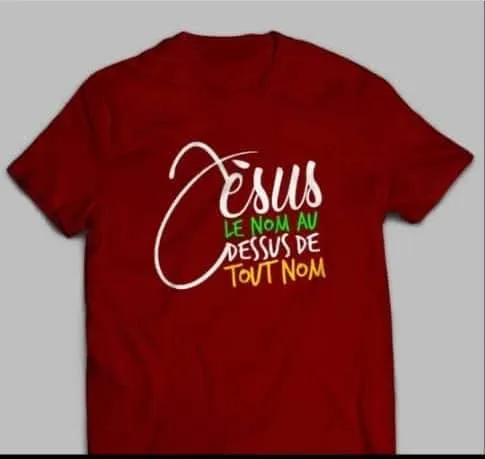 DESSUS DE TOUT NOM